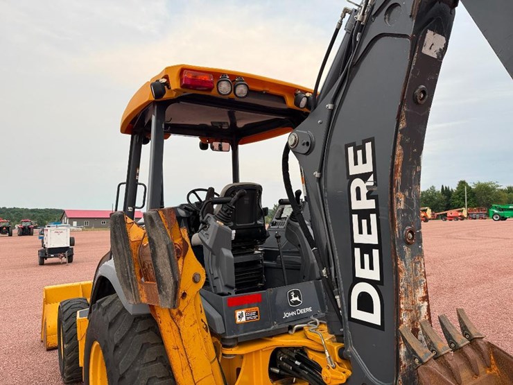 2019-deere-310sl-hl-image-14
