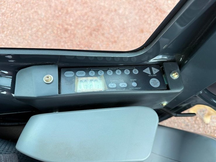 2023-deere-50g-image-60