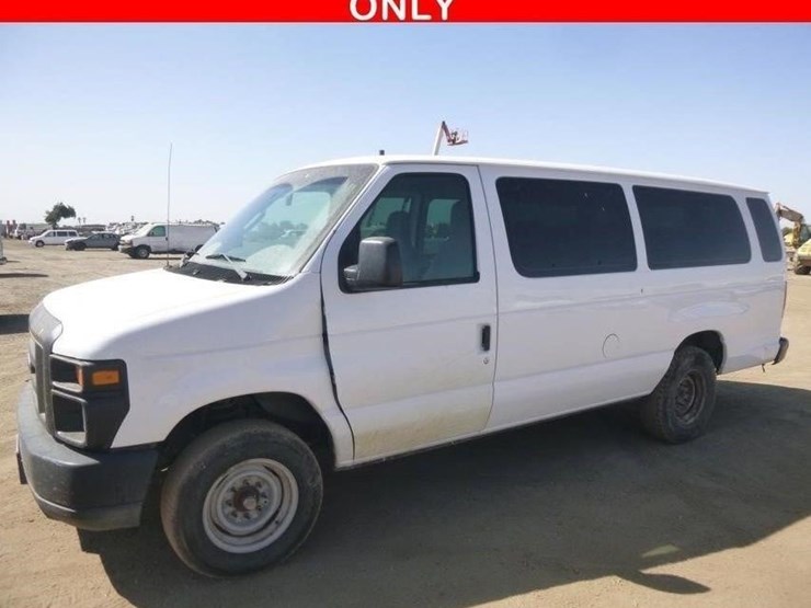 2012-ford-e350-image-1