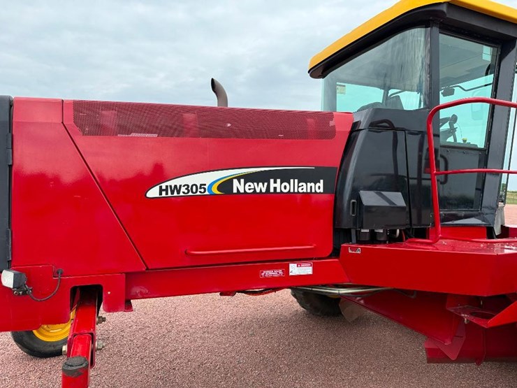 new-holland-hw305-image-13