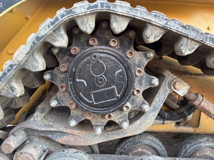 caterpillar-257b2-image-18