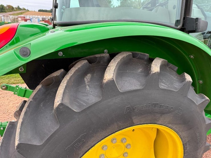 john-deere-5075e-image-10