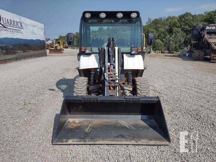 2021-bobcat-toolcat-5600-image-2