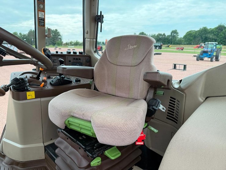 john-deere-7220-image-45