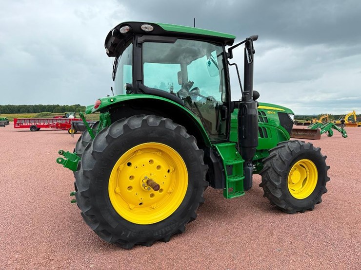 john-deere-6120r-image-4