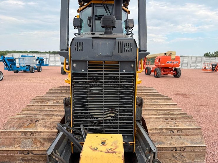 deere-700k-lgp-image-17