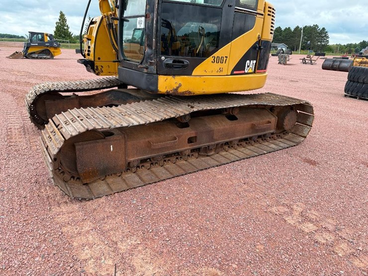 2004-caterpillar-314c-image-7