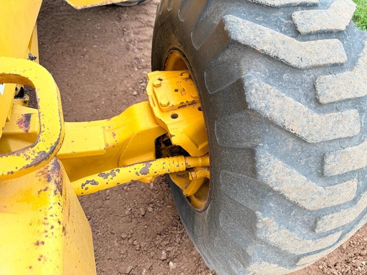 1994-john-deere-310d-image-41