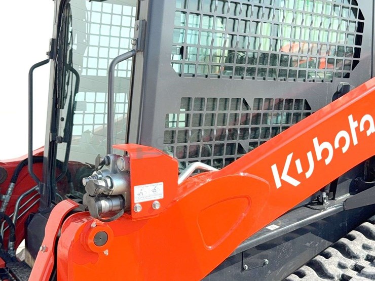 2026-kubota-svl97-3-image-37