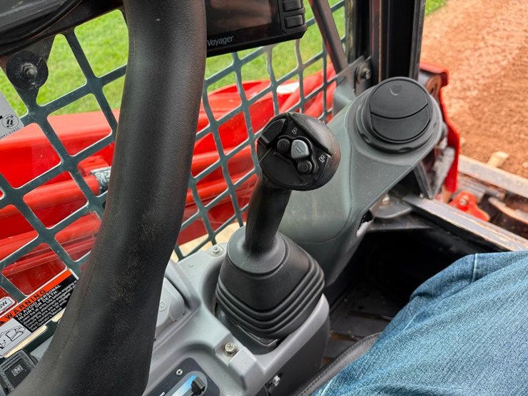 kubota-svl97-2-image-34