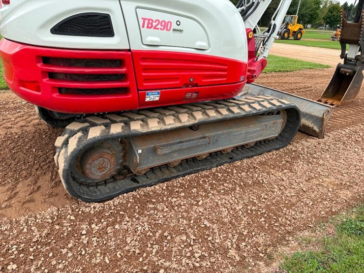 takeuchi-tb290-image-12