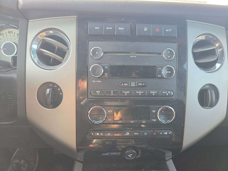 2012-ford-expedition-limited-image-18
