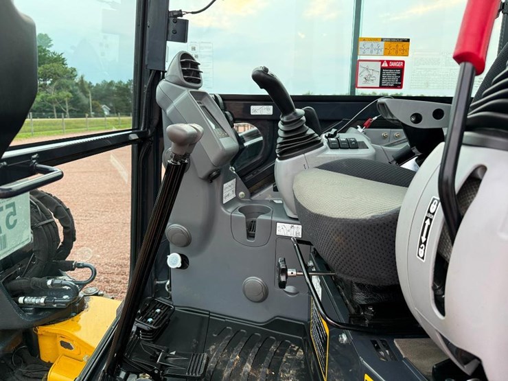 2023-deere-50g-image-48