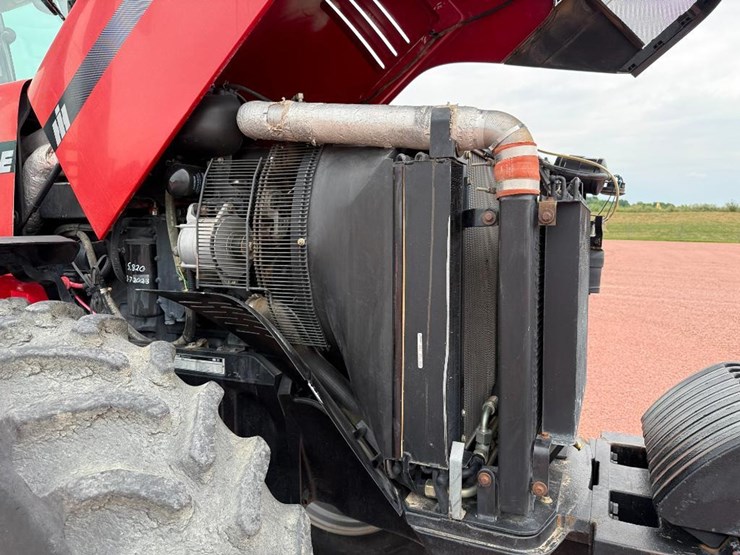case-ih-mx220-image-39