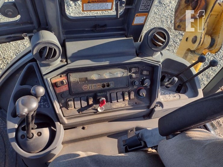 2003-deere-310sg-image-7