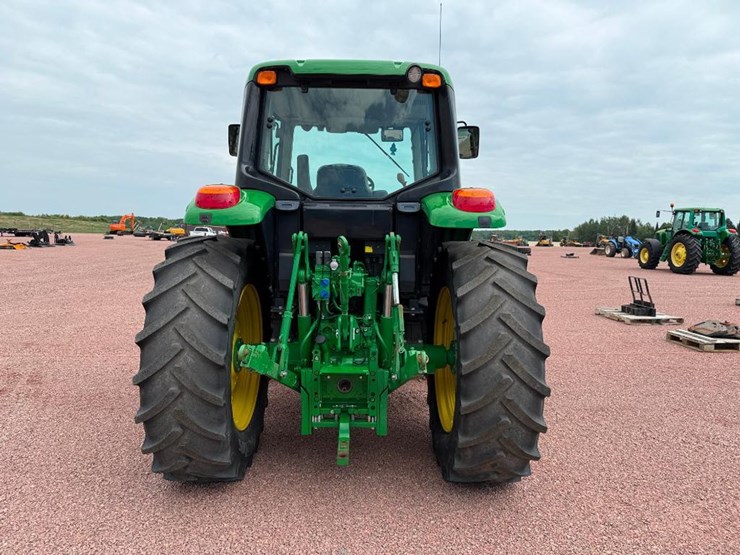 john-deere-6110m-image-5