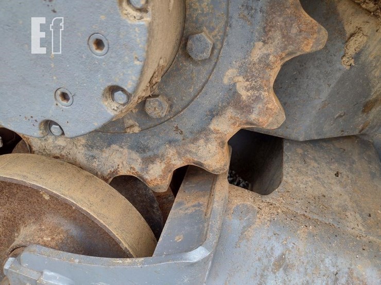 2019-takeuchi-tl8-image-21