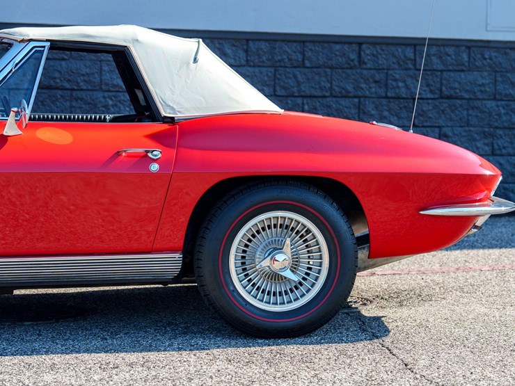 #1032-•-1964-chevrolet-corvette-convertible-image-13
