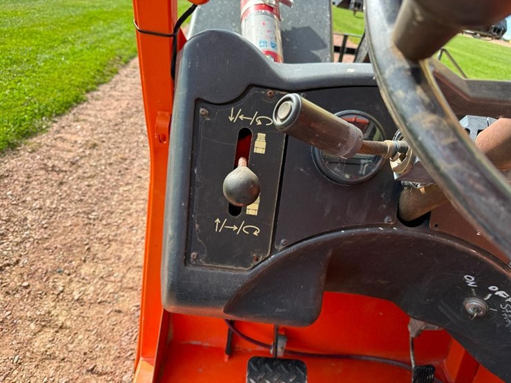 2014-jlg-g6-42a-image-43