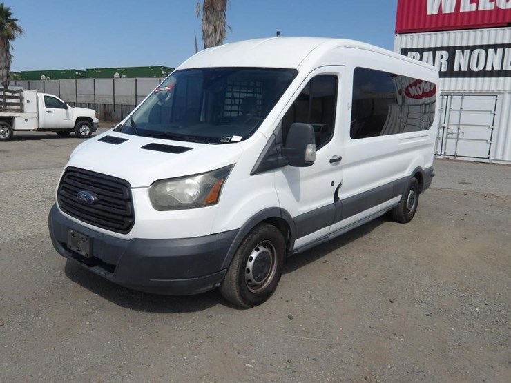 2017-ford-transit-image-2