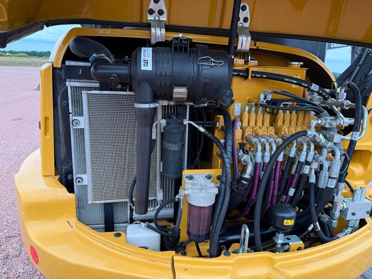 caterpillar-305e2-cr-image-35