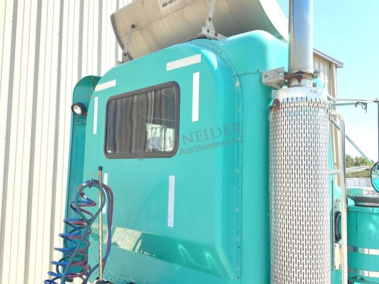 2003-peterbilt-378-image-22