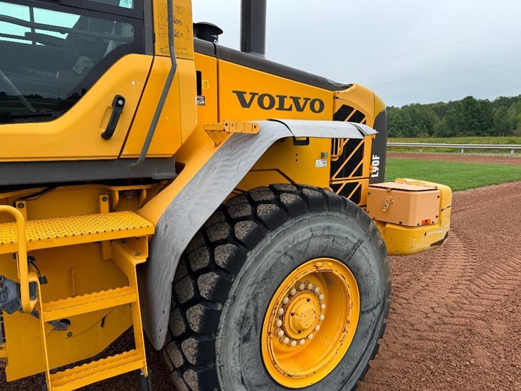 volvo-l90f-image-17