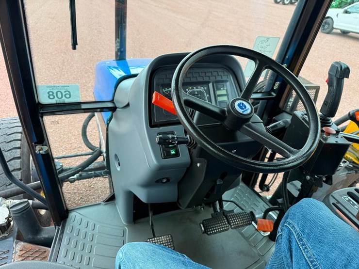 new-holland-ts110-image-56