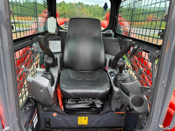 kubota-svl97-2-image-32