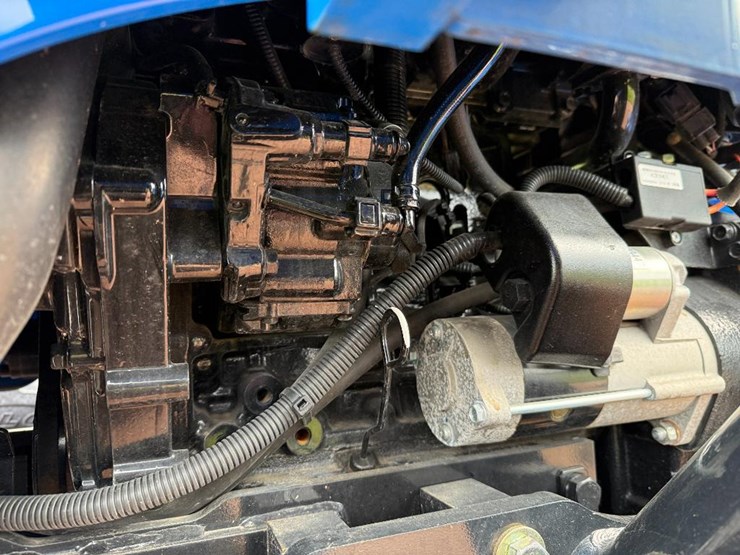new-holland-workmaster-35-image-30