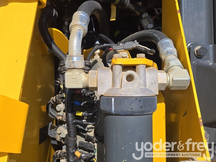 2022-komatsu-d61pxi-24-image-27
