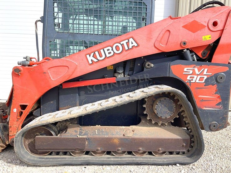 2015-kubota-svl90-image-36