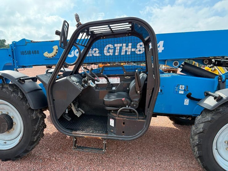 2016-genie-gth844-image-16