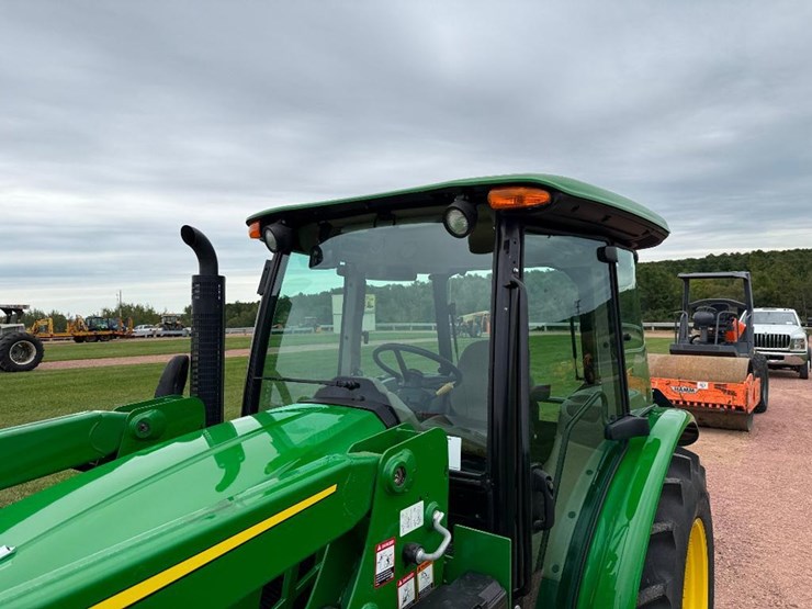 john-deere-5075e-image-16