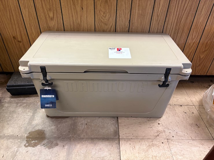 unused-mammoth-125qt-cooler-image-1