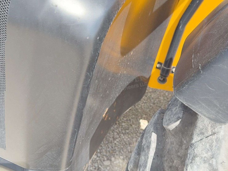 2019-jcb-540-140-image-29
