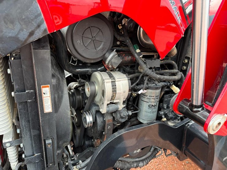 case-ih-farmall-50a-image-31