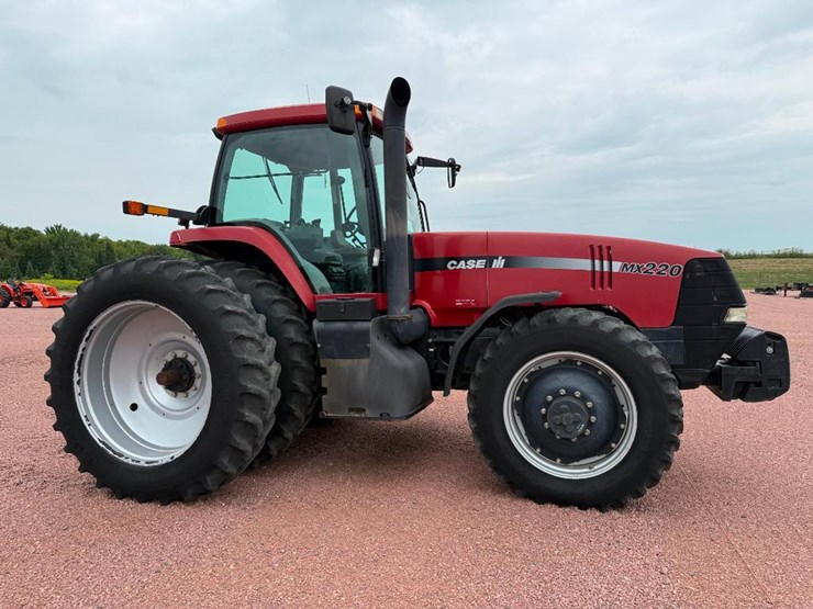 case-ih-mx220-image-3