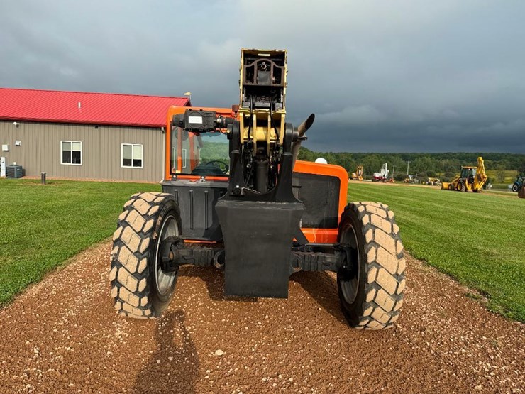 2014-jlg-g6-42a-image-4