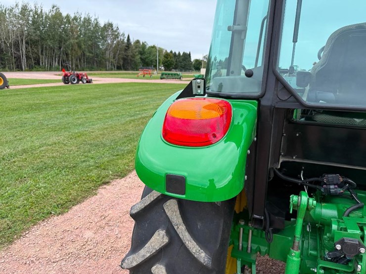 john-deere-5075e-image-31
