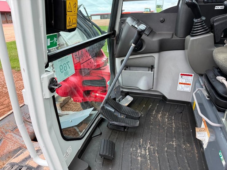 takeuchi-tb290-image-46