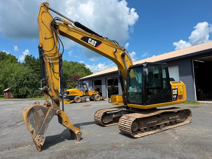 2016-caterpillar-313flgc-image-1