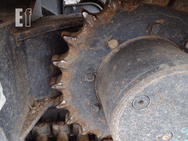 2016-kubota-kx040-4-image-13