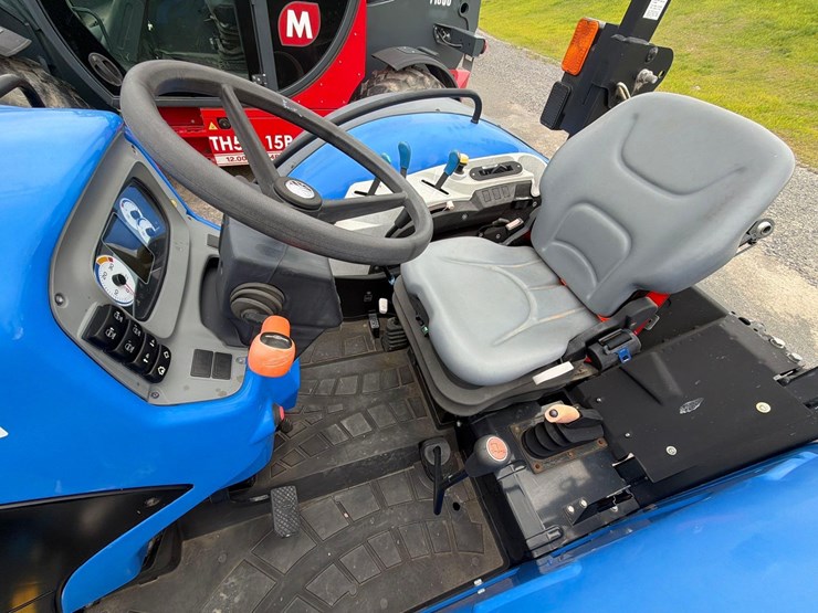 new-holland-workmaster-120-image-14