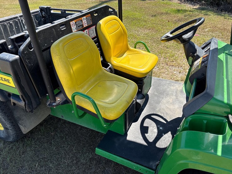 john-deere-gator-image-8