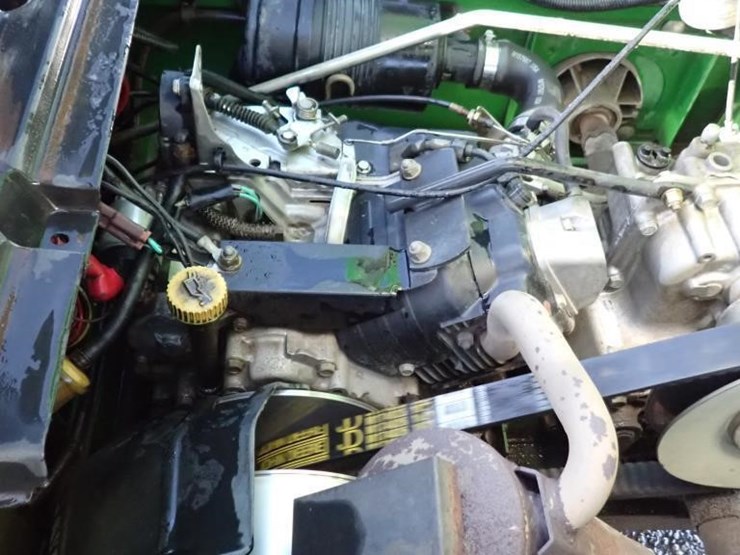 2012-john-deere-gator-image-7