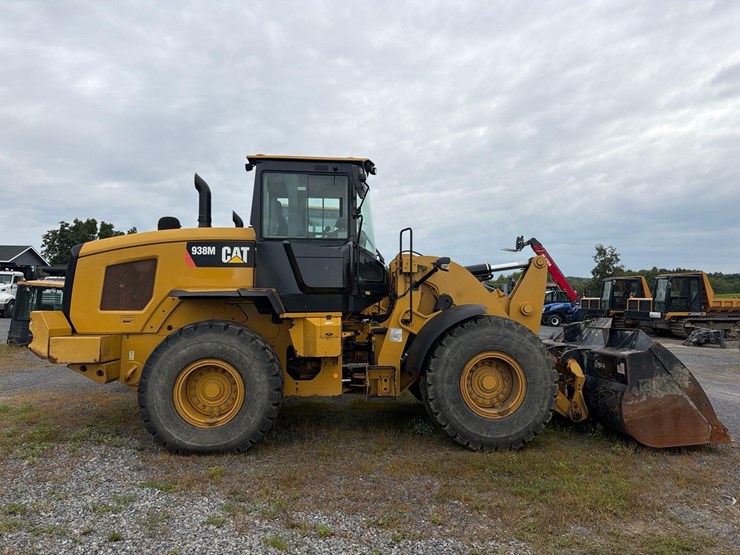2020-caterpillar-938m-image-5