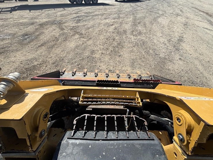 2020-caterpillar-289d3-image-23