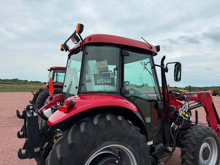 case-ih-farmall-70-image-15