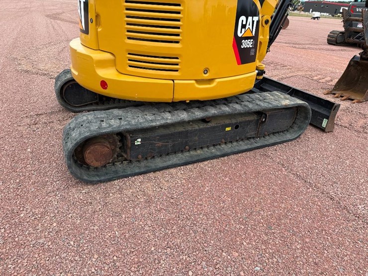 caterpillar-305e2-cr-image-9